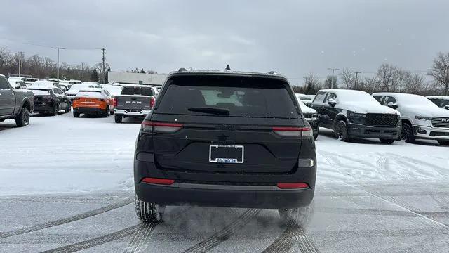 2026 Jeep Grand Cherokee Altitude 4x4