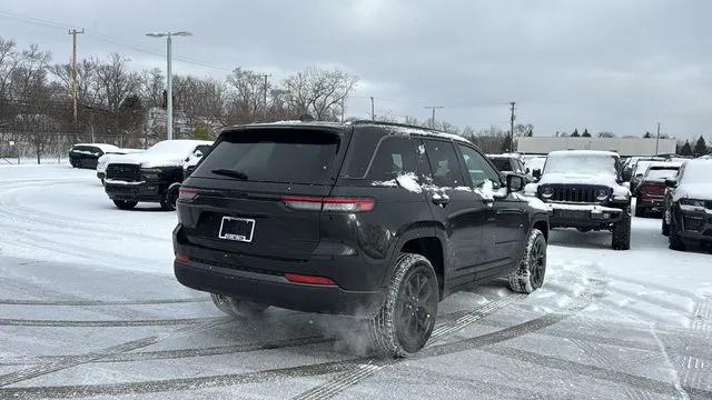 2026 Jeep Grand Cherokee Altitude 4x4