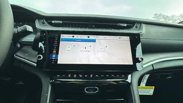 2026 Jeep Grand Cherokee Altitude 4x4