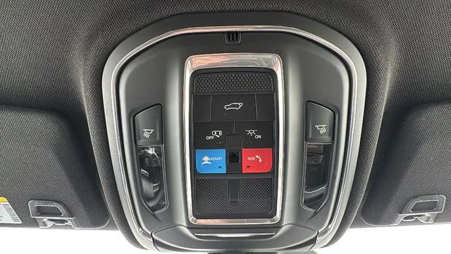 2026 Jeep Grand Cherokee Altitude 4x4