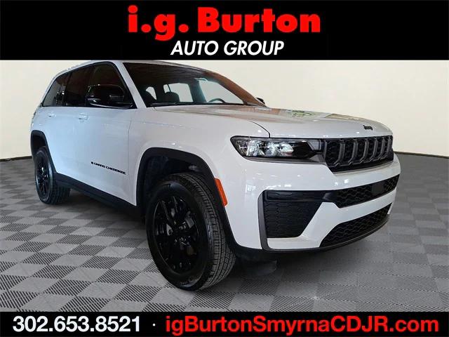 2026 Jeep Grand Cherokee GRAND CHEROKEE LAREDO ALTITUDE 4X4