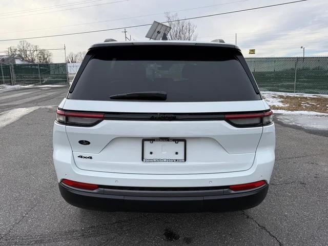2026 Jeep Grand Cherokee Altitude 4x4