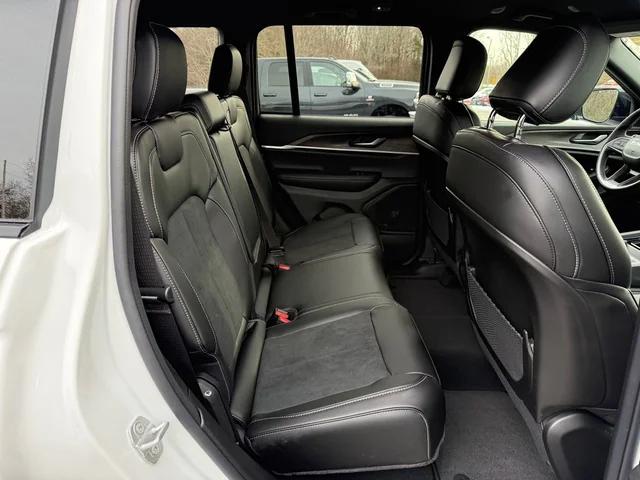 2026 Jeep Grand Cherokee Altitude 4x4