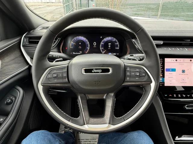 2026 Jeep Grand Cherokee Altitude 4x4