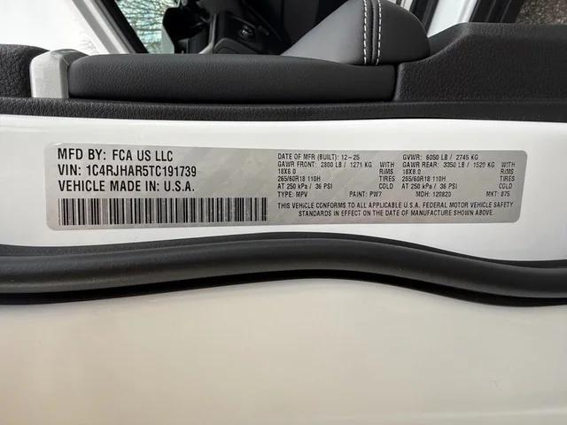 2026 Jeep Grand Cherokee Altitude 4x4