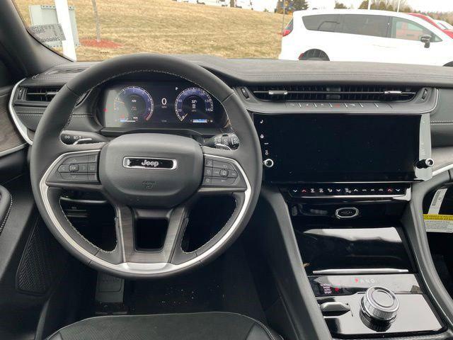 2026 Jeep Grand Cherokee Altitude 4x4