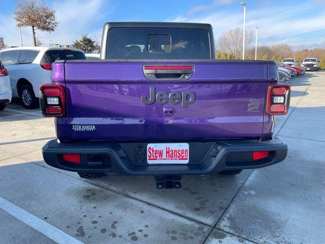 2026 Jeep Gladiator Sport