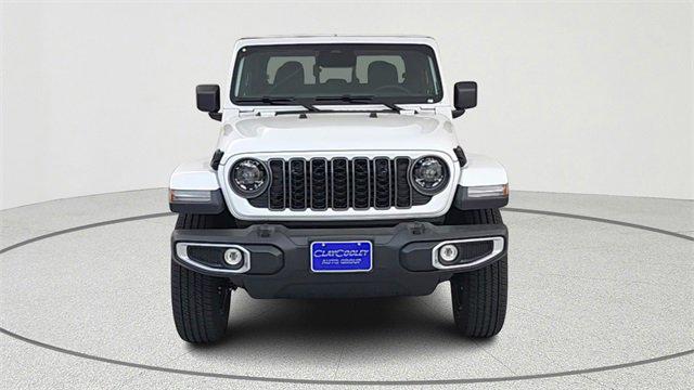 2026 Jeep Gladiator GLADIATOR SAHARA 4X4