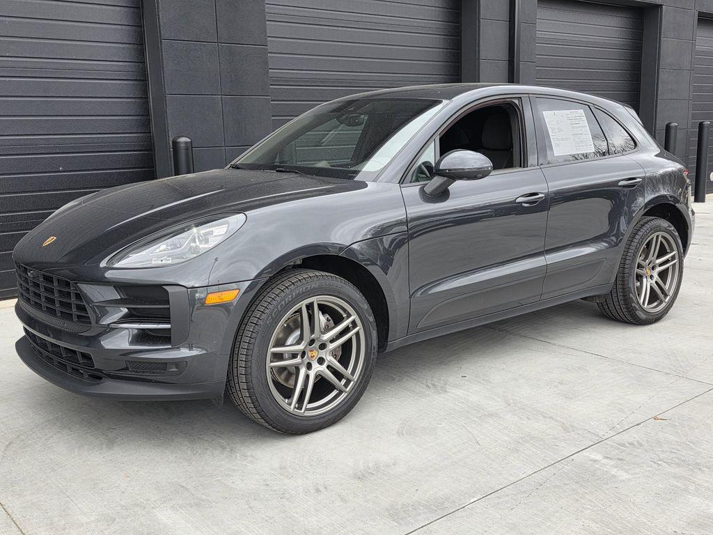 2021 Porsche Macan Base