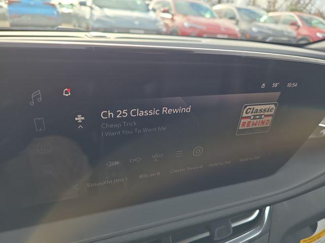 2026 Buick NV Preferred FWD