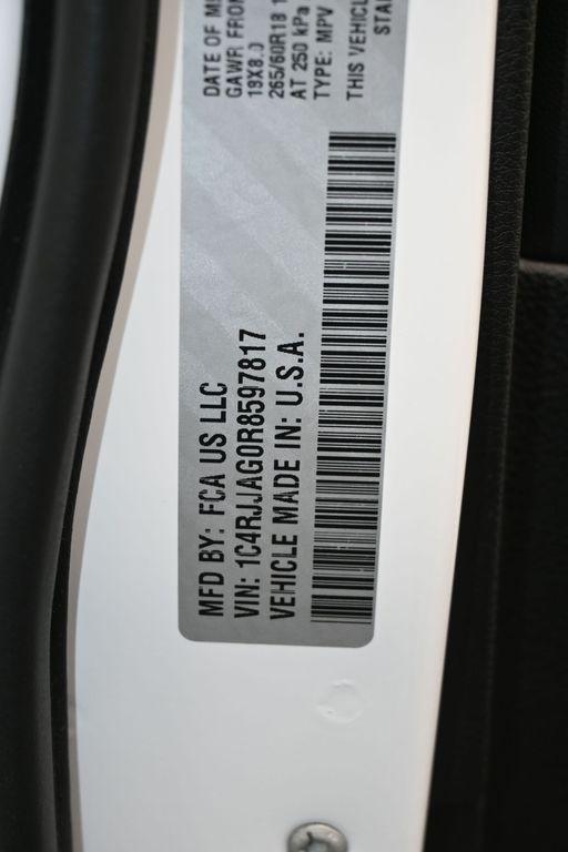 2024 Jeep Grand Cherokee L Laredo 4x2