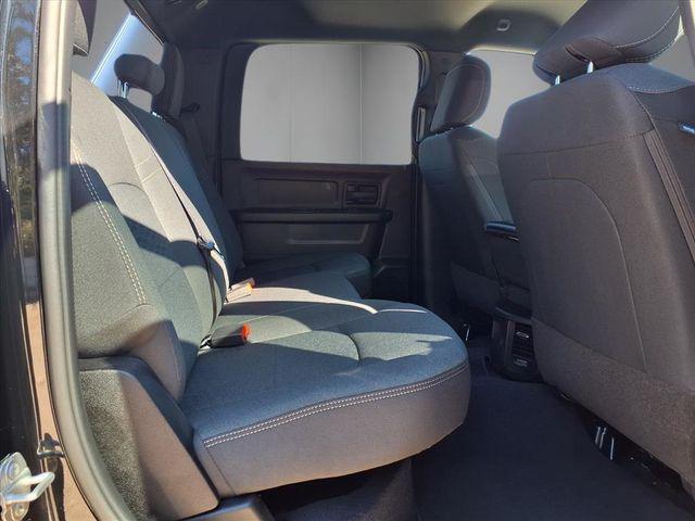 2026 Ram 2500 Black Express Crew Cab 4x4 6'4" Box