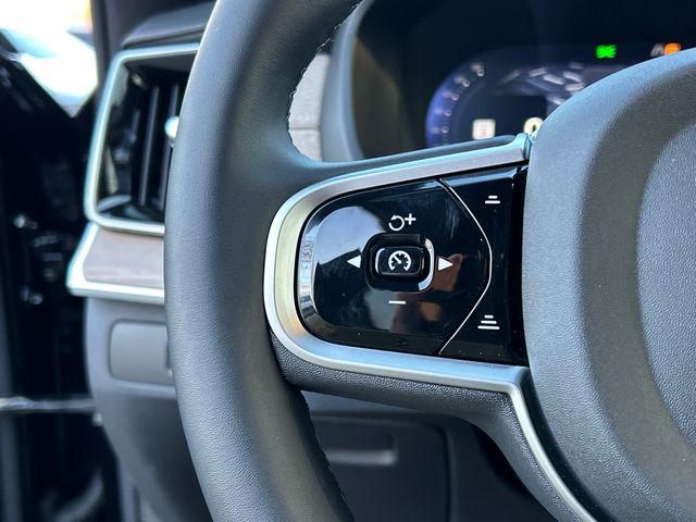 2026 Volvo XC90 Plug-In Hybrid T8 Plus 7-Seater