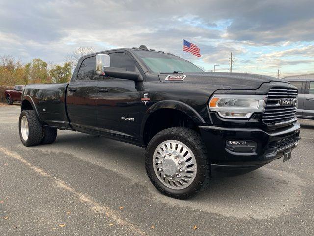 2022 RAM 3500 Laramie Crew Cab 4x4 8 Box 2022 RAM 3500 Laramie Crew Cab 4x4 8 Box