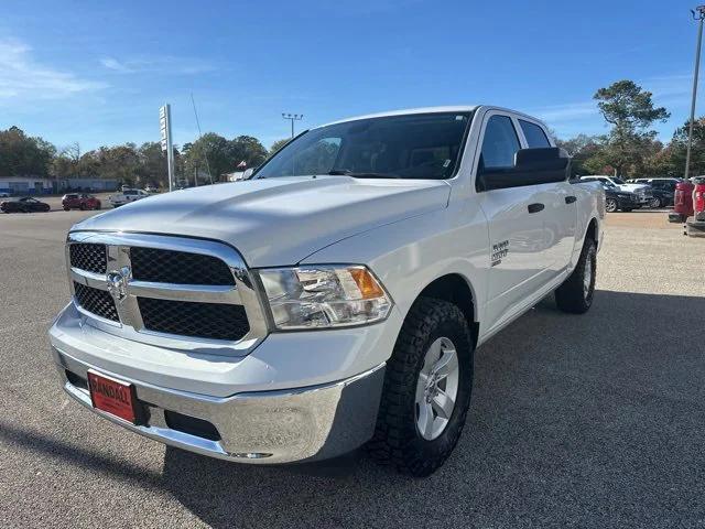 2023 RAM 1500 Classic SLT Crew Cab 4x4 57 Box 2023 RAM 1500 Classic SLT Crew Cab 4x4 57 Box