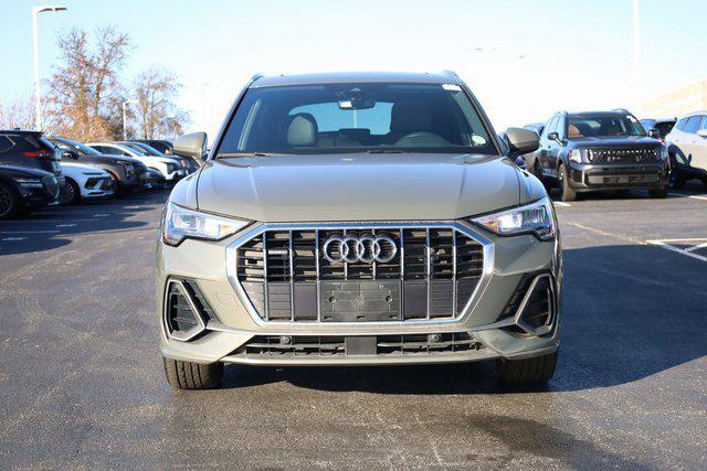 2022 Audi Q3 Premium 45 TFSI S line quattro Tiptronic 2022 Audi Q3 Premium 45 TFSI S line quattro Tiptronic