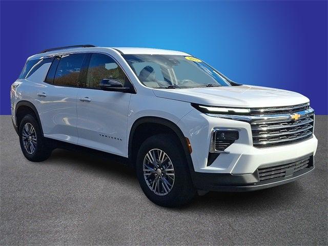 2025 Chevrolet Traverse FWD LT