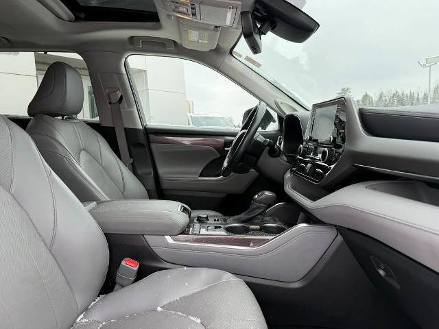 2022 Toyota Highlander Limited