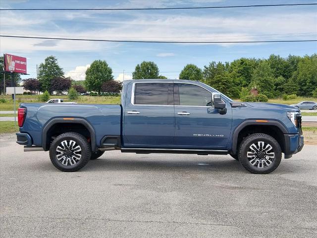 2026 GMC Sierra 2500HD Crew Cab, Standard Bed, Denali Ultimate, 4WD