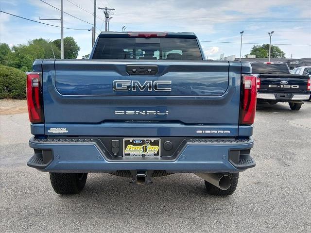2026 GMC Sierra 2500HD Crew Cab, Standard Bed, Denali Ultimate, 4WD