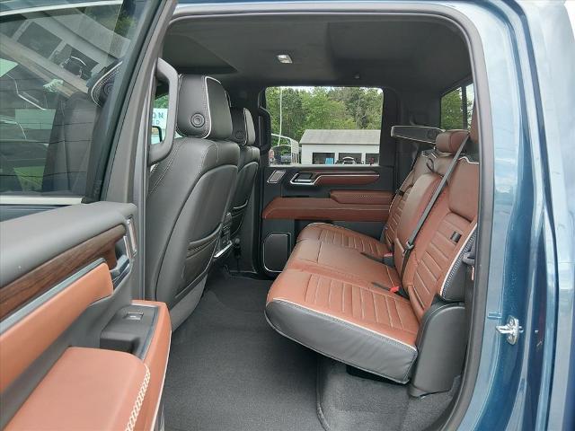 2026 GMC Sierra 2500HD Crew Cab, Standard Bed, Denali Ultimate, 4WD