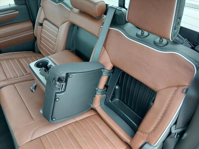 2026 GMC Sierra 2500HD Crew Cab, Standard Bed, Denali Ultimate, 4WD