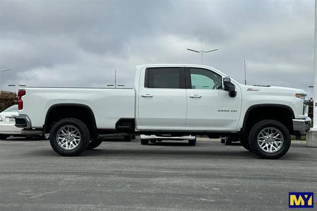 2022 Chevrolet Silverado 3500HD 4WD Crew Cab Long Bed LTZ 2022 Chevrolet Silverado 3500HD 4WD Crew Cab Long Bed LTZ
