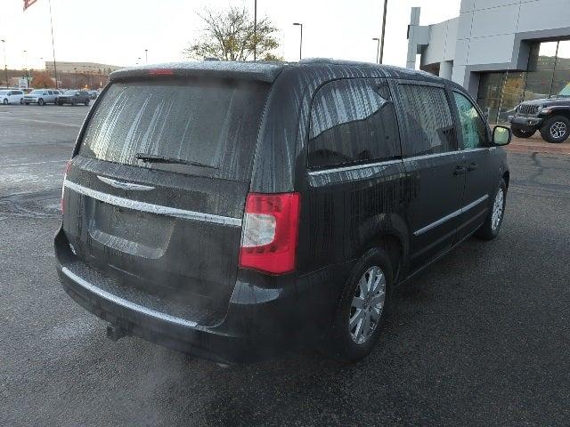 2013 Chrysler Town and Country Touring 2013 Chrysler Town and Country Touring