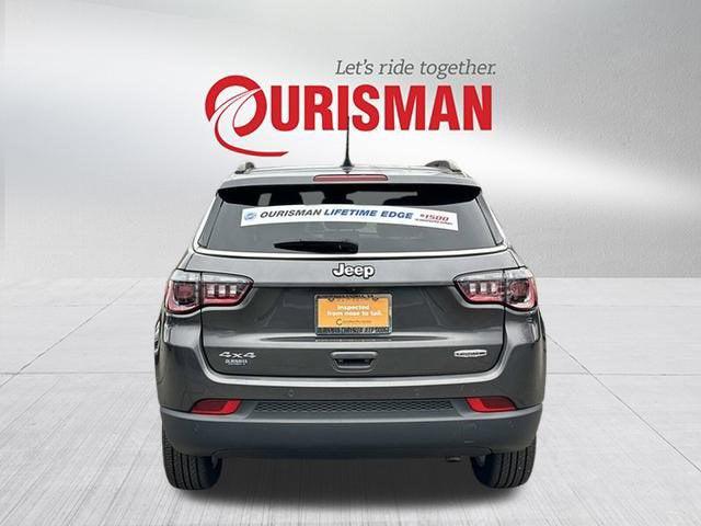 2023 Jeep Compass Latitude Lux FWD 2023 Jeep Compass Latitude Lux FWD