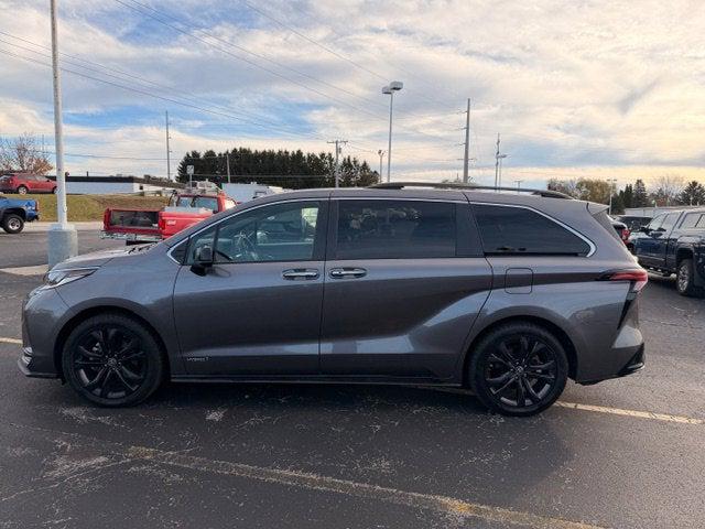 2021 Toyota Sienna XSE 2021 Toyota Sienna XSE