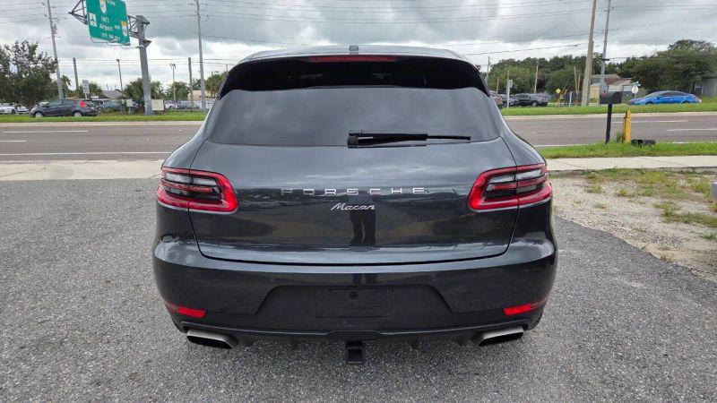 2017 Porsche Macan Base