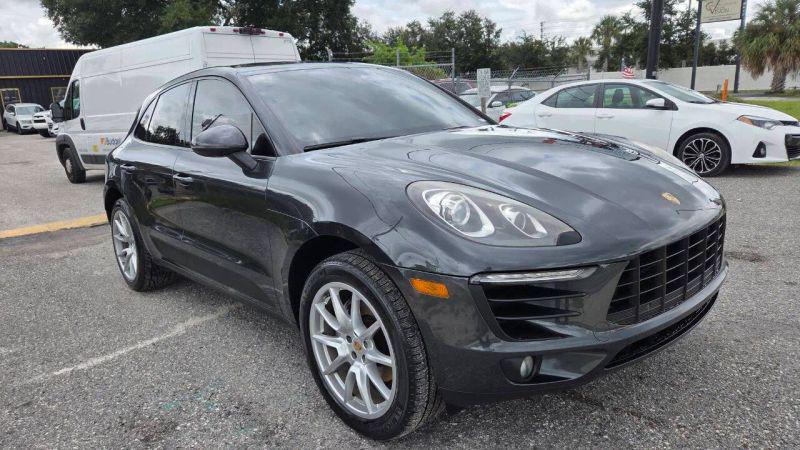 2017 Porsche Macan Base