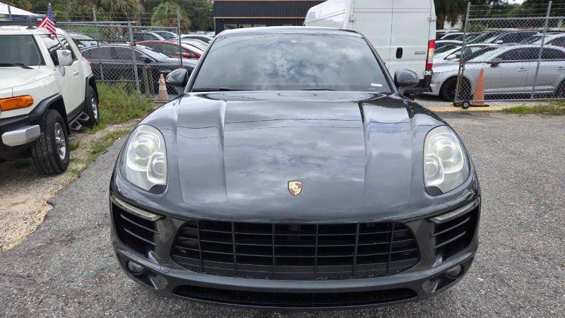 2017 Porsche Macan Base