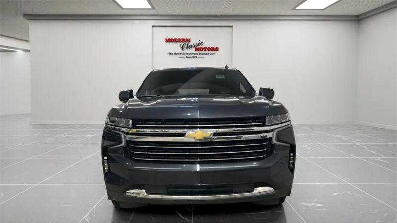 2023 Chevrolet Suburban 4WD LT