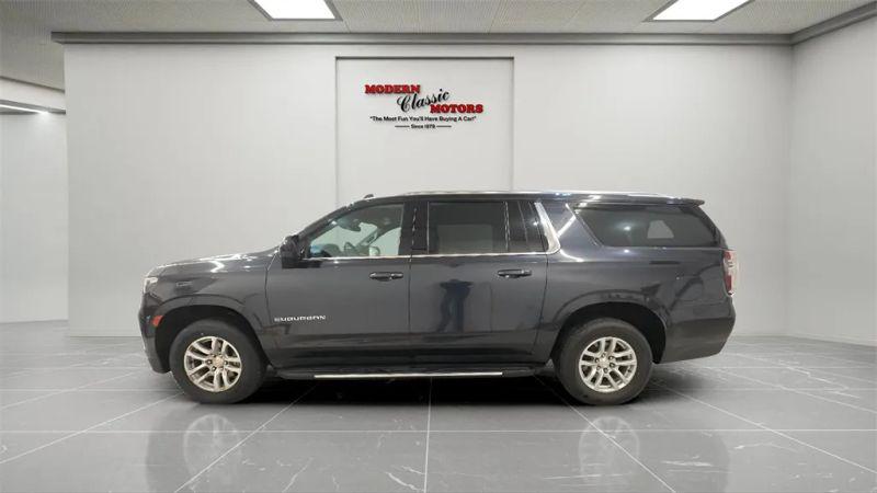 2023 Chevrolet Suburban 4WD LT