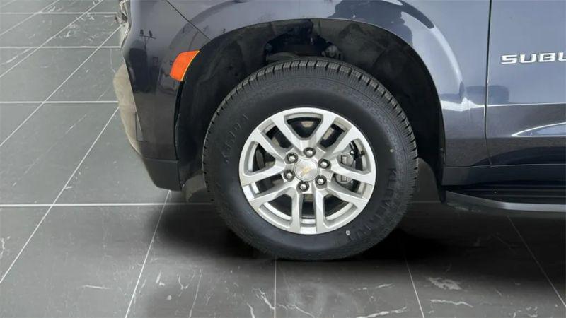 2023 Chevrolet Suburban 4WD LT