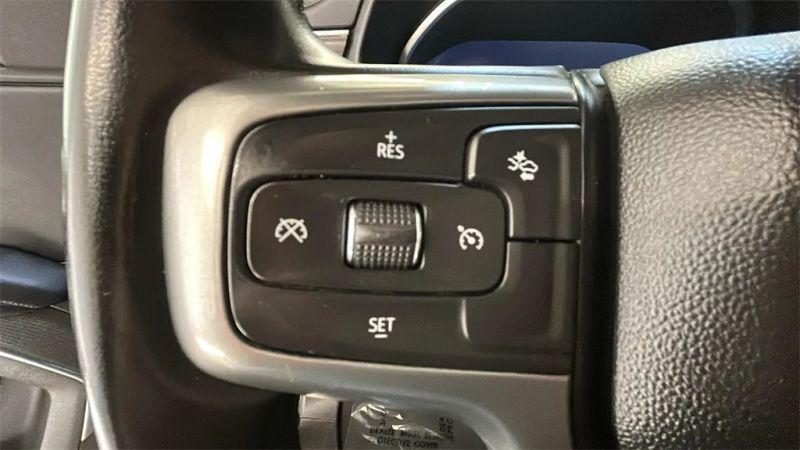 2023 Chevrolet Suburban 4WD LT