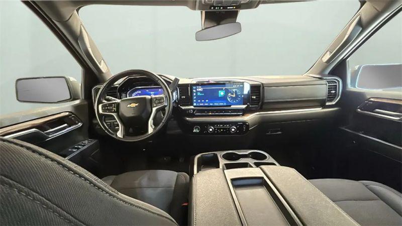 2024 Chevrolet Silverado 1500 4WD Crew Cab Standard Bed LT