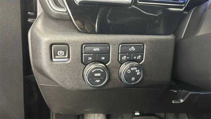 2024 Chevrolet Silverado 1500 4WD Crew Cab Standard Bed LT