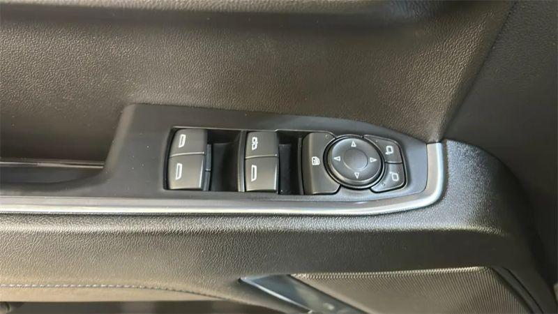 2024 Chevrolet Silverado 1500 4WD Crew Cab Standard Bed LT