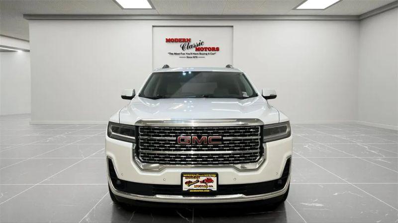 2023 GMC Acadia AWD Denali