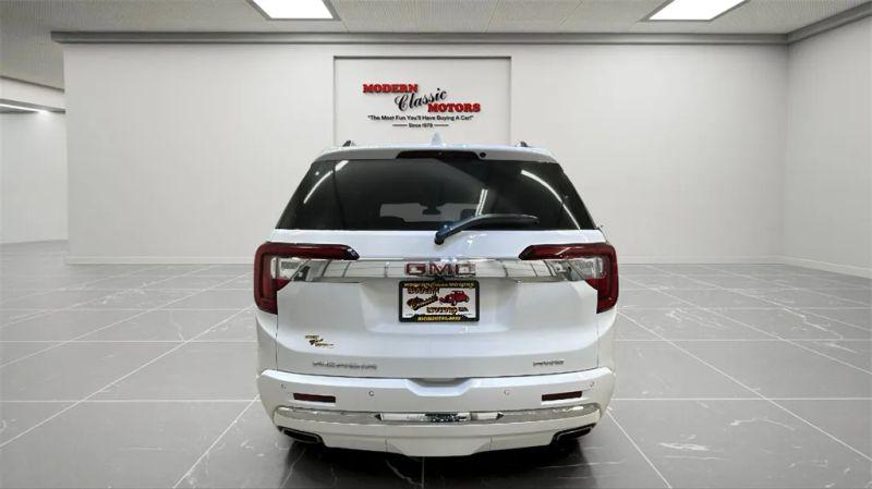 2023 GMC Acadia AWD Denali