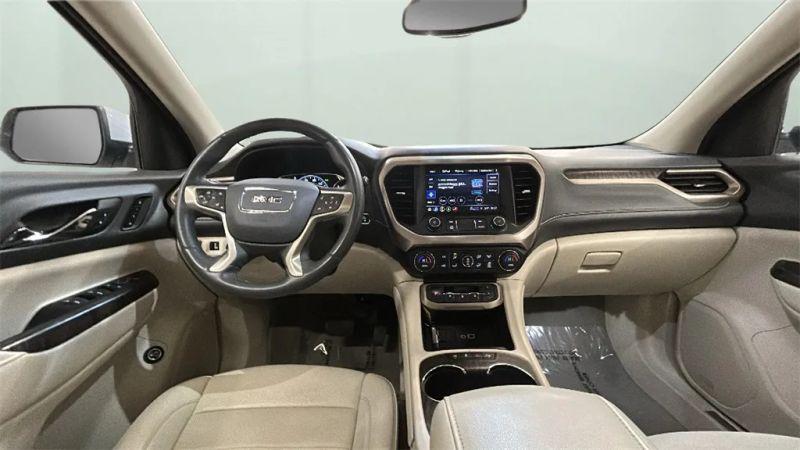 2023 GMC Acadia AWD Denali