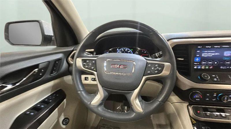 2023 GMC Acadia AWD Denali