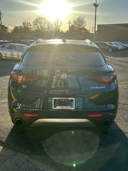 2018 Alfa Romeo Stelvio Sport AWD