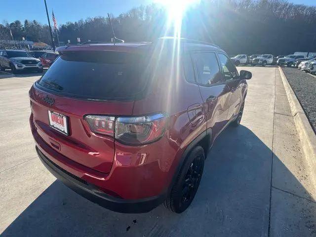 2026 Jeep Compass Latitude Altitude