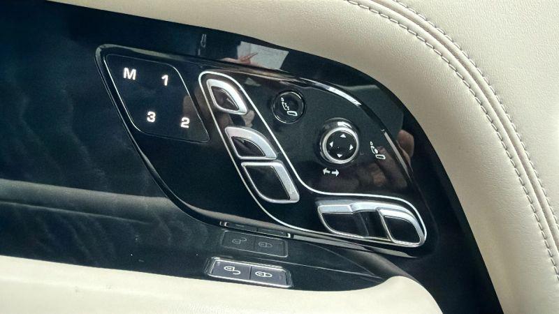 2020 Land Rover Range Rover Autobiography