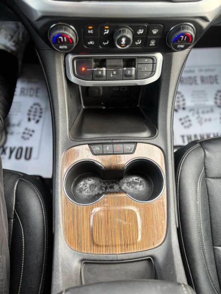 2020 GMC Acadia SLE