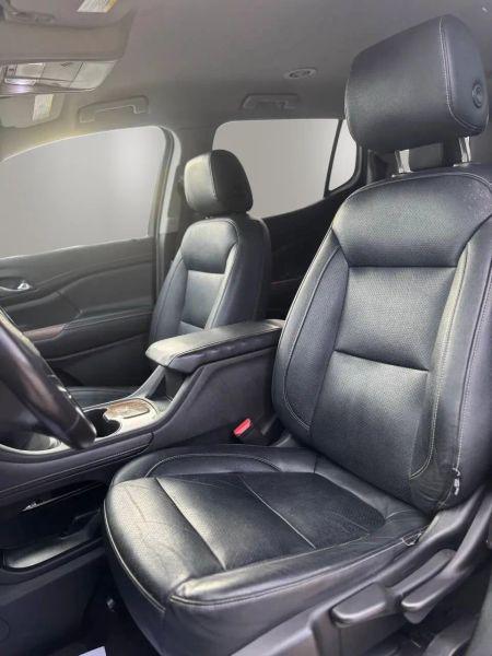 2020 GMC Acadia SLE