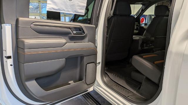 2026 GMC Sierra 2500HD Crew Cab, Standard Bed, AT4, 4WD
